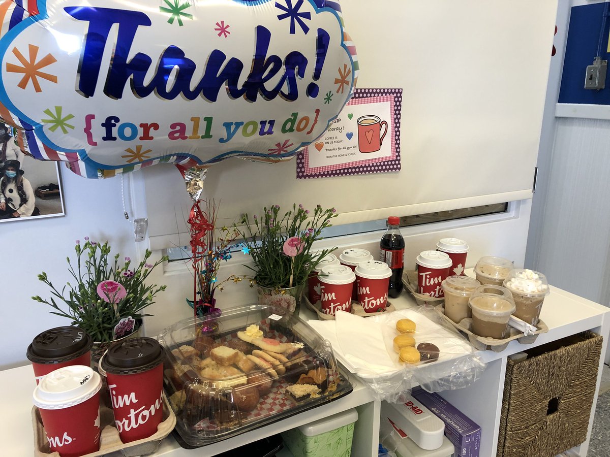 GBPrimaryASDS's tweet photo. Thank you to our wonderful Home and School for all the treats today! GBP staff was certainly spoiled! https://t.co/NVZgUICCOO
