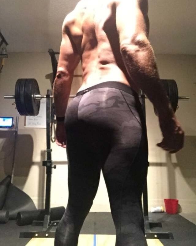yourfavdom_'s tweet photo. I'm fucking horny https://t.co/oIdEng8HmL