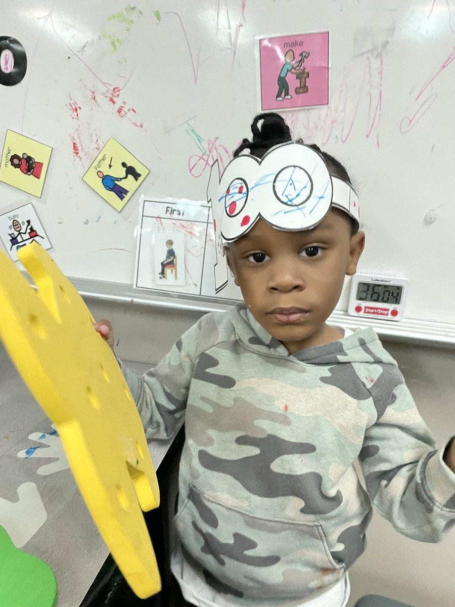 SLCwithmsP's tweet photo. We are 100 days smarter in ECSE!🤍 @MRobinsonElem https://t.co/tNbcDtYIGj