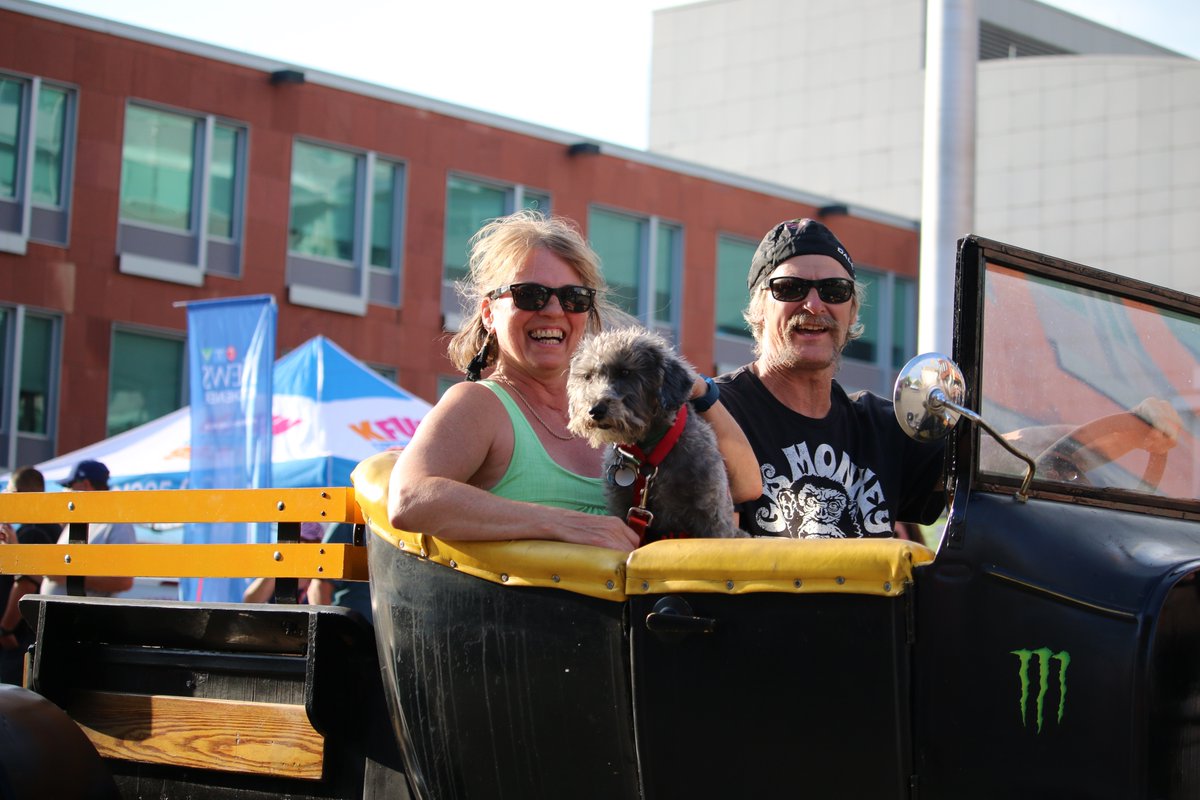 ElyssePoetis's tweet photo. KW classic cars parade.
Memories - © p. by Elysse #ElyssePoetis #KW #ClassicCars #Parades #Public #BeautifulEvents #WaterlooRegion #Ontario #Canada https://t.co/rHOUVoBI4N