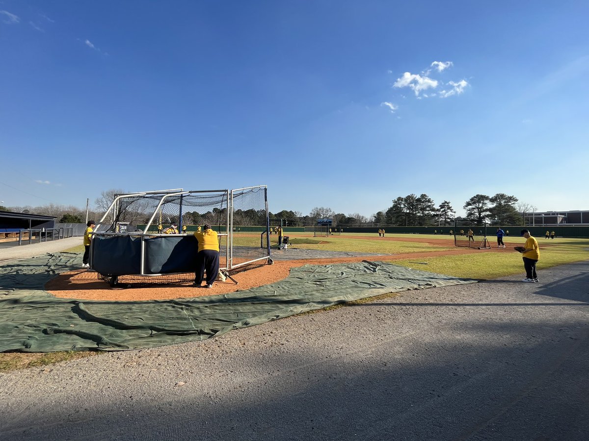 VU_BlazerBsbl's tweet photo. Little practice before we open up the regular season this year! Blazers looking good and ready to go😤cle https://t.co/dwEUofewZG