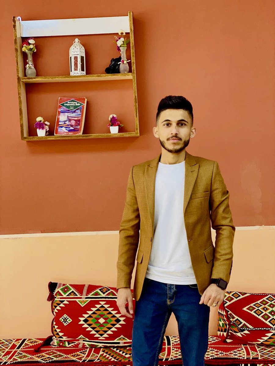 isco_tebin's tweet photo. تەمەن دەڕوا 
سیمایی گەنجیم وردە وردە لەگەڵ خۆیدا ئەبا..

ساڵێکی تر و بەروارێکی تر لە تەمەن (22ساڵ)❤️
12/2/2022 ❤️

#isco https://t.co/K49GXPmavC