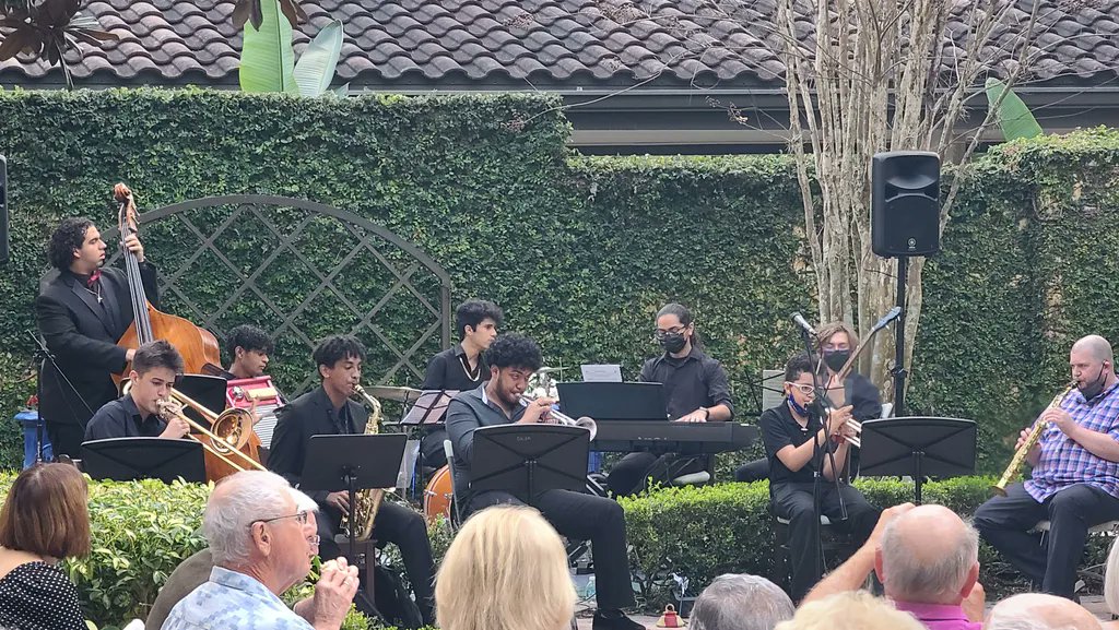 SDOCArts's tweet photo. OCSA's New Orleans style Jazz Band playing in Celebration #bringonthebeignets #sdocgoodtogreat #arts4all #swinginit https://t.co/fS7llg1lbi