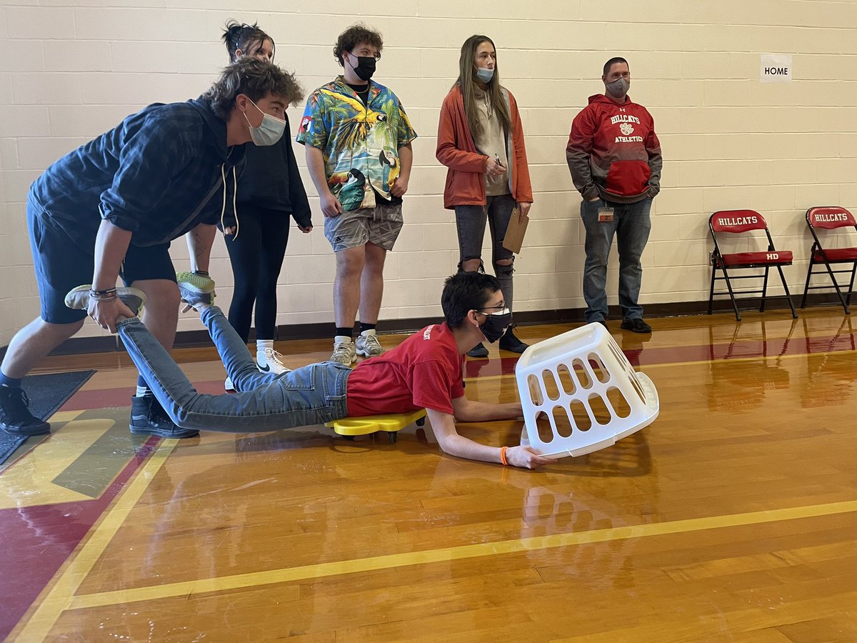 KDinsmoreHDHS's tweet photo. Class of 2022 Winter Carnival Class Champions! Let the games begin!! #hdhspride https://t.co/8acQ3vyDD6