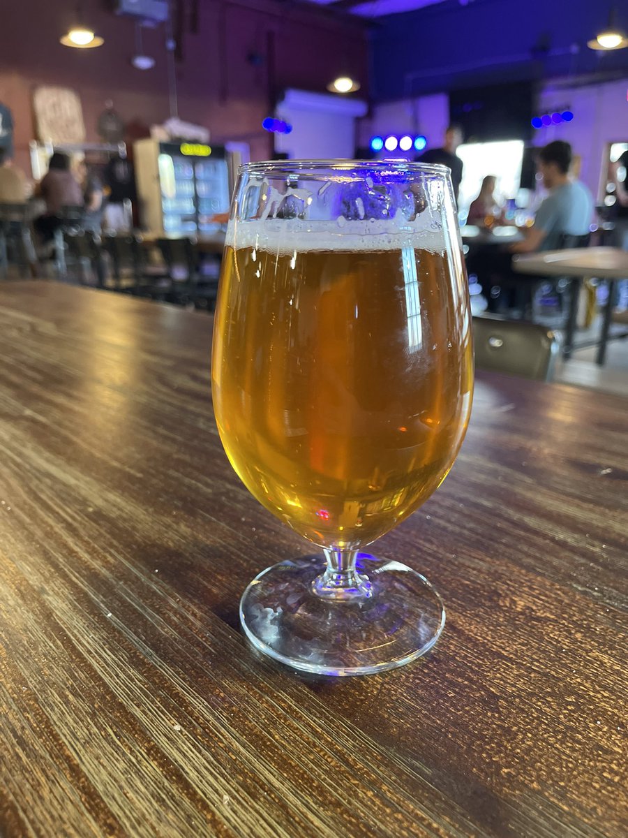GRITknox's tweet photo. Holy shit we made it. #DoBeers https://t.co/PGw6rejaZX