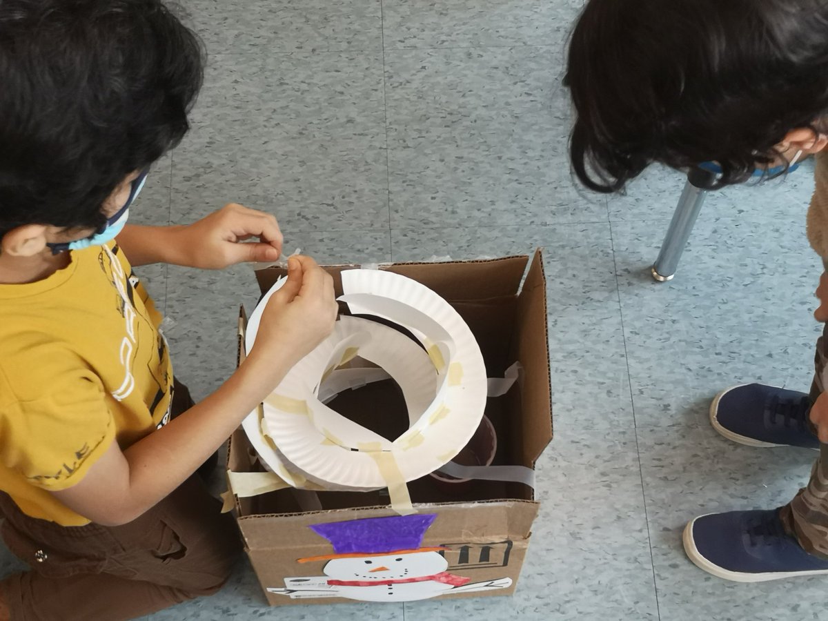 SchaefersCrew's tweet photo. Marble Run today, building Olympic tracks tomorrow ππ’π
#FunFriday @BroadviewPS1 @OCDSB #forces #stablestructures https://t.co/iXDkWQZGln
