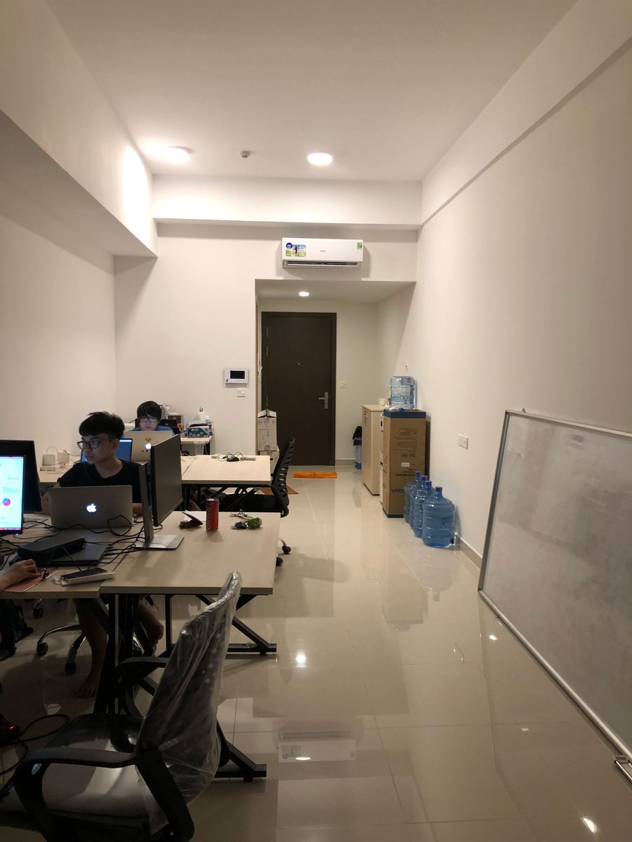 Jihoz_Axie's tweet photo. Original Axie office. Part of our DNA. https://t.co/jUAoffAUId