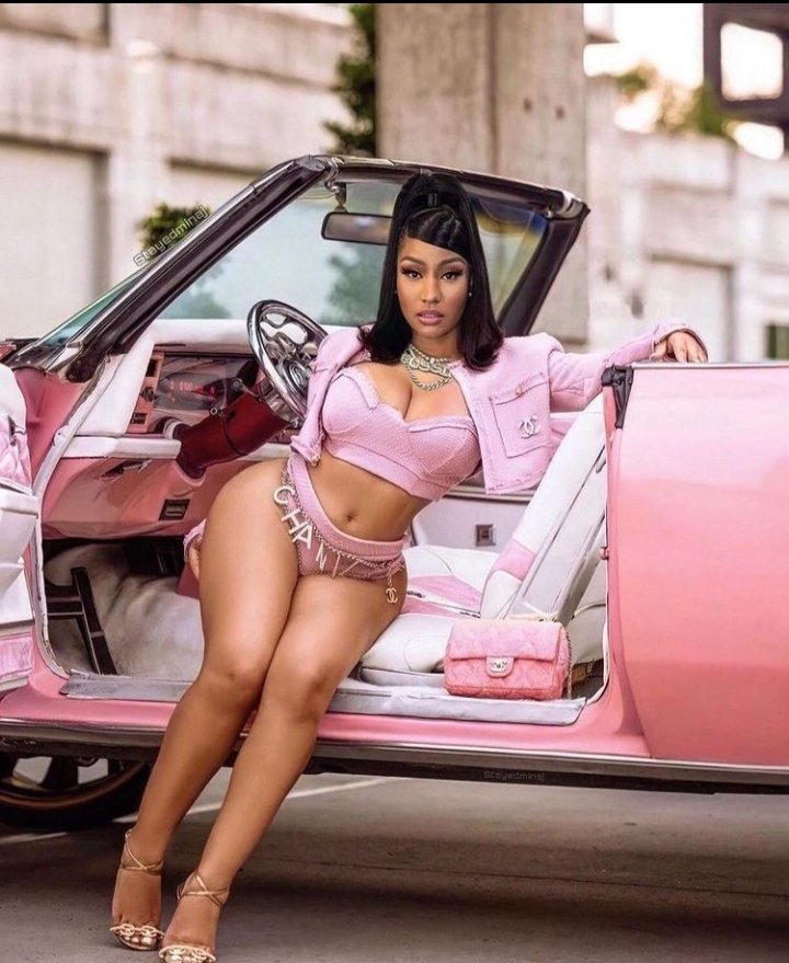 MinajRedeBR's tweet photo. MEU DEUS? Nicki Minaj via Instagram. https://t.co/kmOjInfBtC