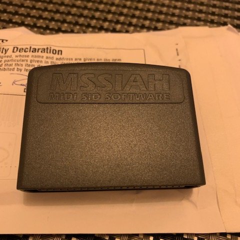 r_teammaui's tweet photo. #commodore64 #8bit #mssiah #midi
Oh, look what arrived today, I'm happy. https://t.co/Pm9M7Fbkfo