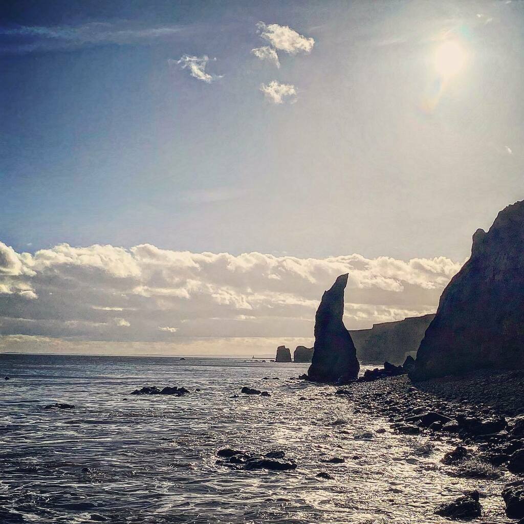 Beach days. 

.⁣
.⁣
.⁣
.⁣
.⁣
#beach #beachbum #beachday #beachdays #beaches #beachfun #beachin #beachlife #beachlover #beachlovers #beachphotography #beachsunset #beachtime #beachvibes #beachview #bikini #instabeach #island #landscapephotography #ocean #oceanview #sand #se…