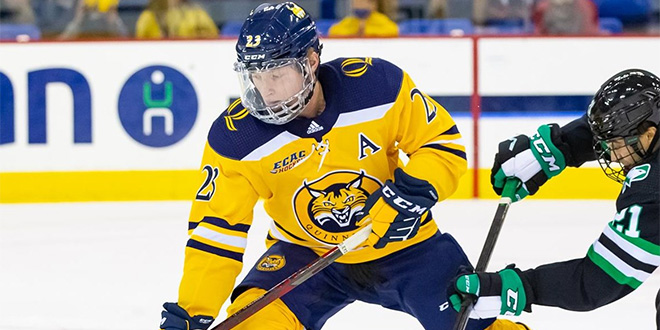 chnews's tweet image. Metsa's Rise Another Honor For Quinnipiac Program - collegehockeynews.com/news/2022/02/1… @QU_MIH