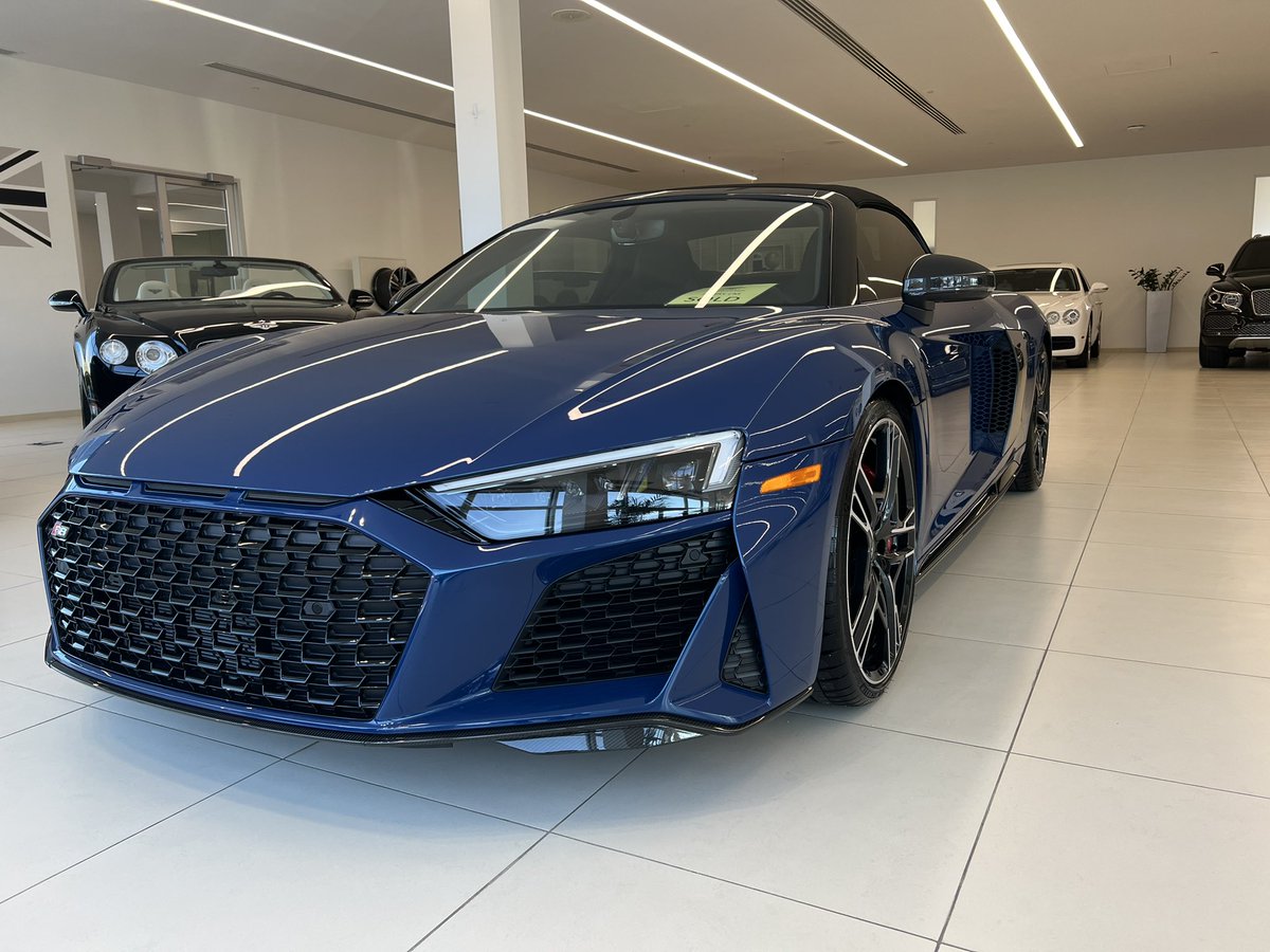 coddiwomplefrog's tweet photo. #r8 #r8obsession #audi #germancar #audiclub #audisquad #picoftheday #caroftheday #ironmancar 💨 fast 💨 https://t.co/9tvisaOcDM