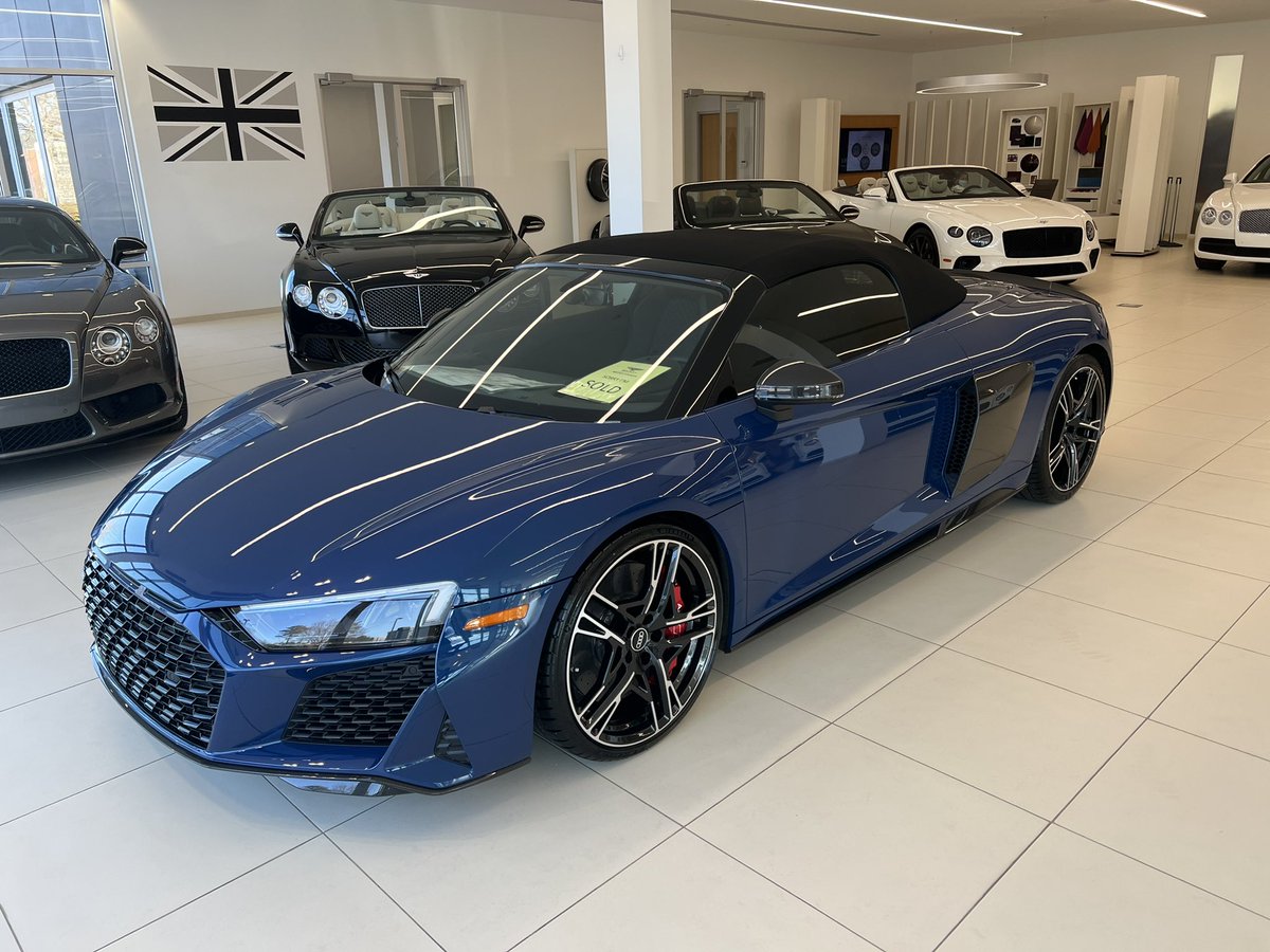 coddiwomplefrog's tweet photo. #r8 #r8obsession #audi #germancar #audiclub #audisquad #picoftheday #caroftheday #ironmancar 💨 fast 💨 https://t.co/9tvisaOcDM
