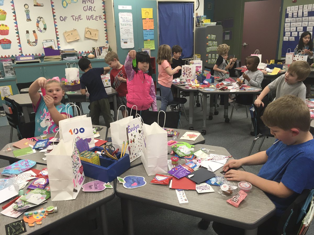 Darla Helms tweet media