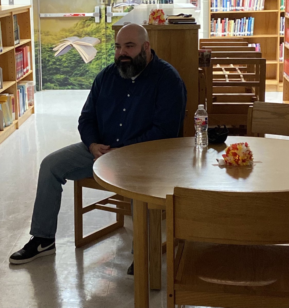 wlperez22's tweet photo. Thank you @hdperez5 for taking the time to talk to my EQ Academy students about igniting their motivation. You never know how small conversations can impact Ss by way of these sessions. #ssmes #RoweEQ @CounselorMISD @Rowe006 https://t.co/nRfFrz6y3C
