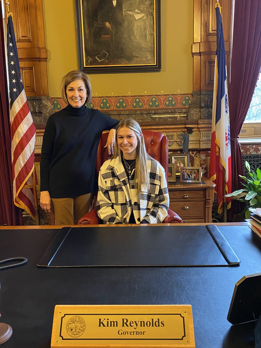 IAGovernor's tweet image. This morning I met with Ainsley Erzen--the fastest girl in our state’s history in the 800-meter and high-school national champion. I’m so proud of her courage and bravery for taking a stand to protect and preserve female sports for exactly what they were meant to be.