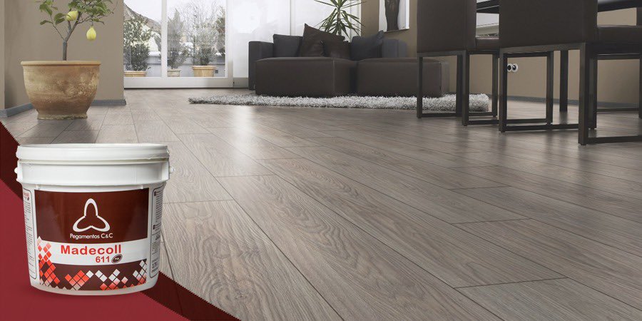 CouttenyeCo's tweet photo. ¿Se levantó una de las piezas del piso de parquet?

Repáralo tú mismo usando Madecoll 611 y logra un resultado duradero gracias a su gran fuerza de agarre.

#Madecoll #Madecoll611 #Parquet #pegamento #Madera #Repara https://t.co/ZA6bZMPGYI