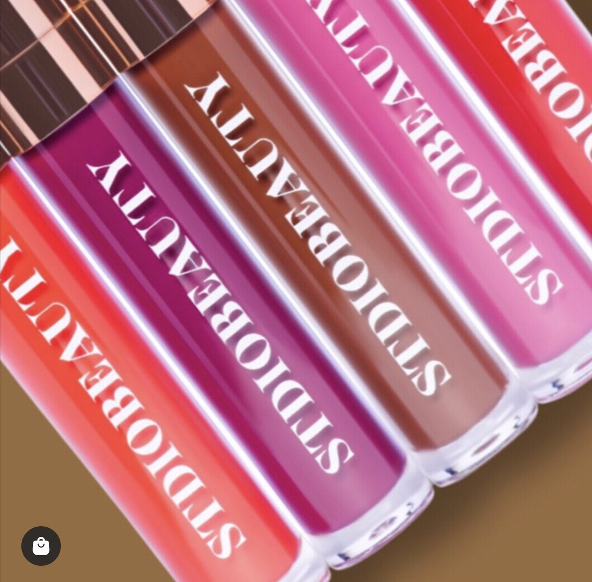StdioBeauty's tweet photo. Everyday is bright with #STDIOLips! 🤩🤩 Get a FREE lipgloss or lipstick when you add 2 lippies to your cart! Use code “XOXO22” at checkout 💋

🛍 https://t.co/85SQ3odB4E https://t.co/W87lPdkiza