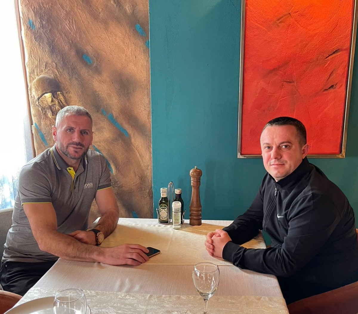 Takim me shkas me Shefki Kuqin, ish sulmues në <a href="/premierleague/">Premier League</a>