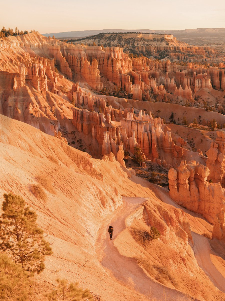 lifebylog's tweet photo. From a very GM at Bryce. @Pete_ell taking it all in 😌 https://t.co/M5VwEGfss3