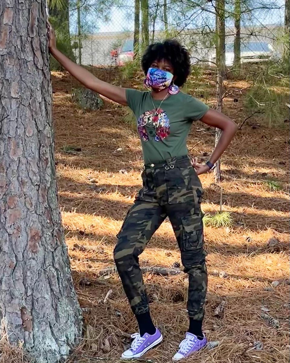 HairstonTeaches's tweet photo. Friday! #GradeLevelColors
When this was planned, I was serving students in each grade. So, I planned an outfit to represent all 3!
6th: Purple (Creativity)✅
7th: Green (Gratitude)✅
8th: Camo (Creativity)✅
You can’t tell me I didn’t show out! 🤣
#ColorThemeSpiritWeek 💜💚🤎 https://t.co/Z39MF4MMpo
