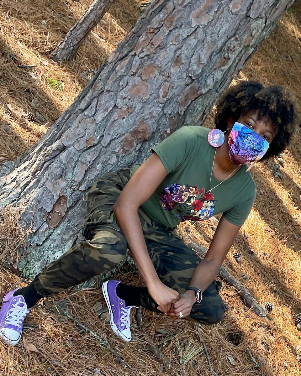 HairstonTeaches's tweet photo. Friday! #GradeLevelColors
When this was planned, I was serving students in each grade. So, I planned an outfit to represent all 3!
6th: Purple (Creativity)✅
7th: Green (Gratitude)✅
8th: Camo (Creativity)✅
You can’t tell me I didn’t show out! 🤣
#ColorThemeSpiritWeek 💜💚🤎 https://t.co/Z39MF4MMpo