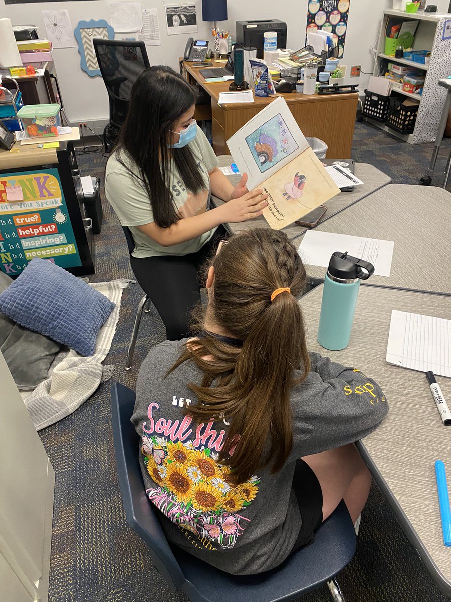 TES_MsM's tweet photo. I love the idea of peer reading! Yesterday we were honored to join Ms. Rounsaville class to read to us.  #HMSRISE https://t.co/CobxUC0PlB