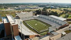 tretreMc's tweet photo. #AGTG After AN AMAZING TALK with @coachHolley_UNT I am BEYOND BLESSED TO SAY I HAVE RECEIVED MY FIRST DIVISION I OFFER FROM THE UNIVERSITY OF NORTH TEXAS 🟢⚪️ #GMG @Coach_Fenner6 @BamPerformance @joe_rauls @CoachJimGush @MeanGreenFB https://t.co/hbk7qg2GhH