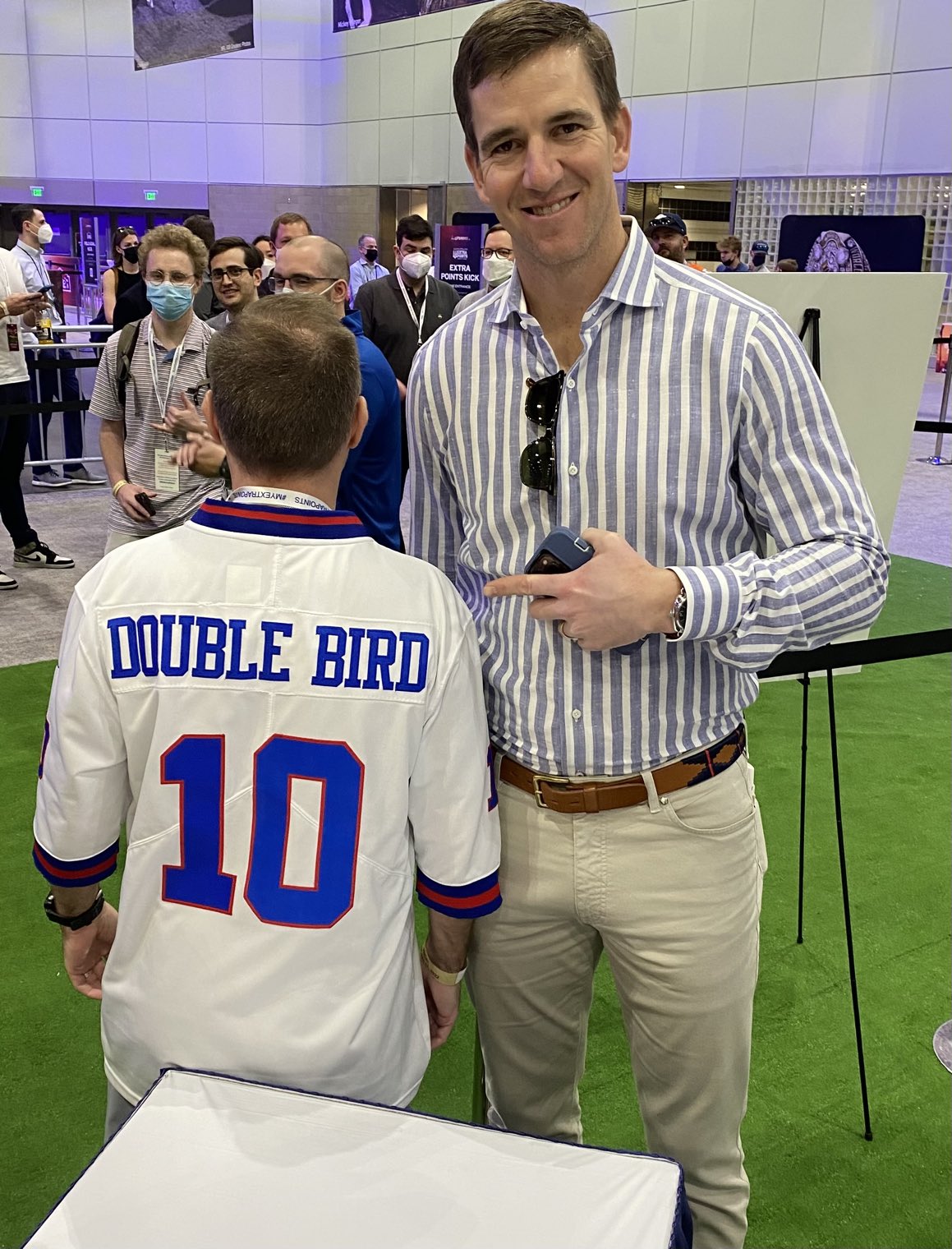 Eli manning sweatshirt sale