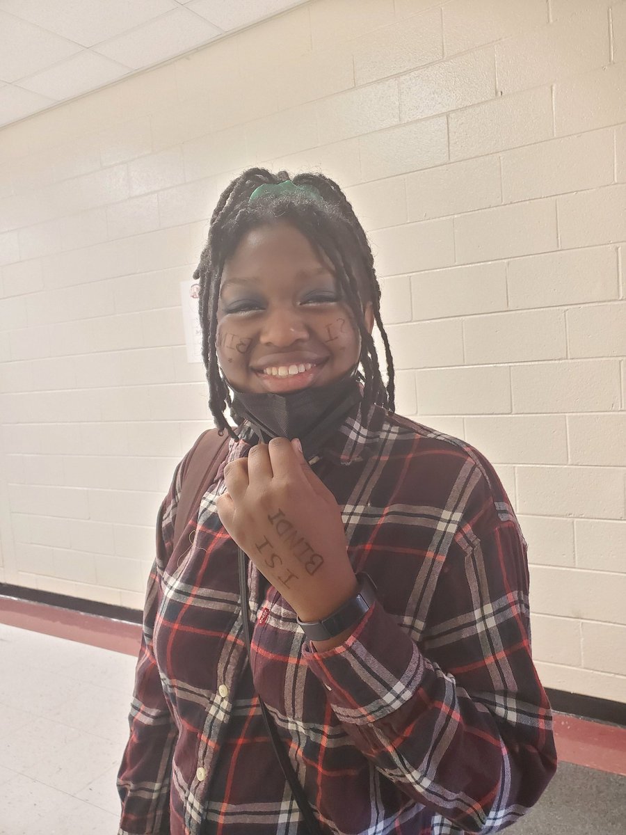 davisrobyn08's tweet photo. House Meeting Day @KennedyRoadMS! Students represented for House #ISIBINDI today!
Who You With? ISIBINDI! π€πΎπ€πΎ
π¦π¦’ππ€
#KRMSCommitted
#CougarAccountability https://t.co/2ivgVLu0OR