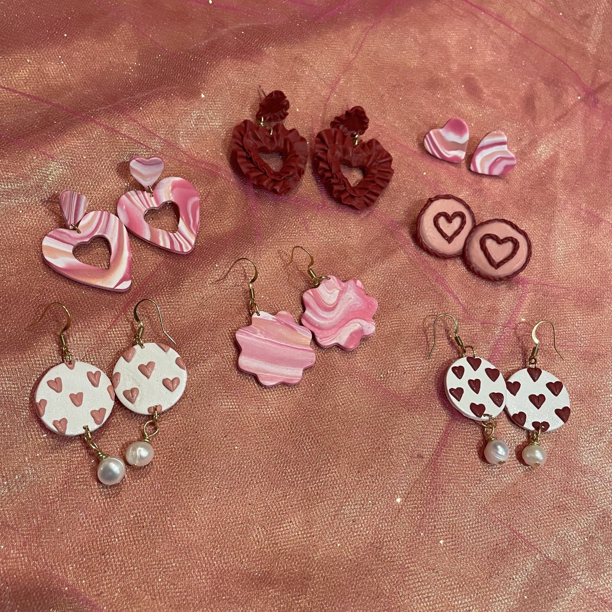 s0leilalexis's tweet photo. New and last minute valentines collection💌 willing to meet up in the Middle Tennessee area or available for shipping world wide❣️ DM to purchase🕊 https://t.co/rm7FU2pPtN