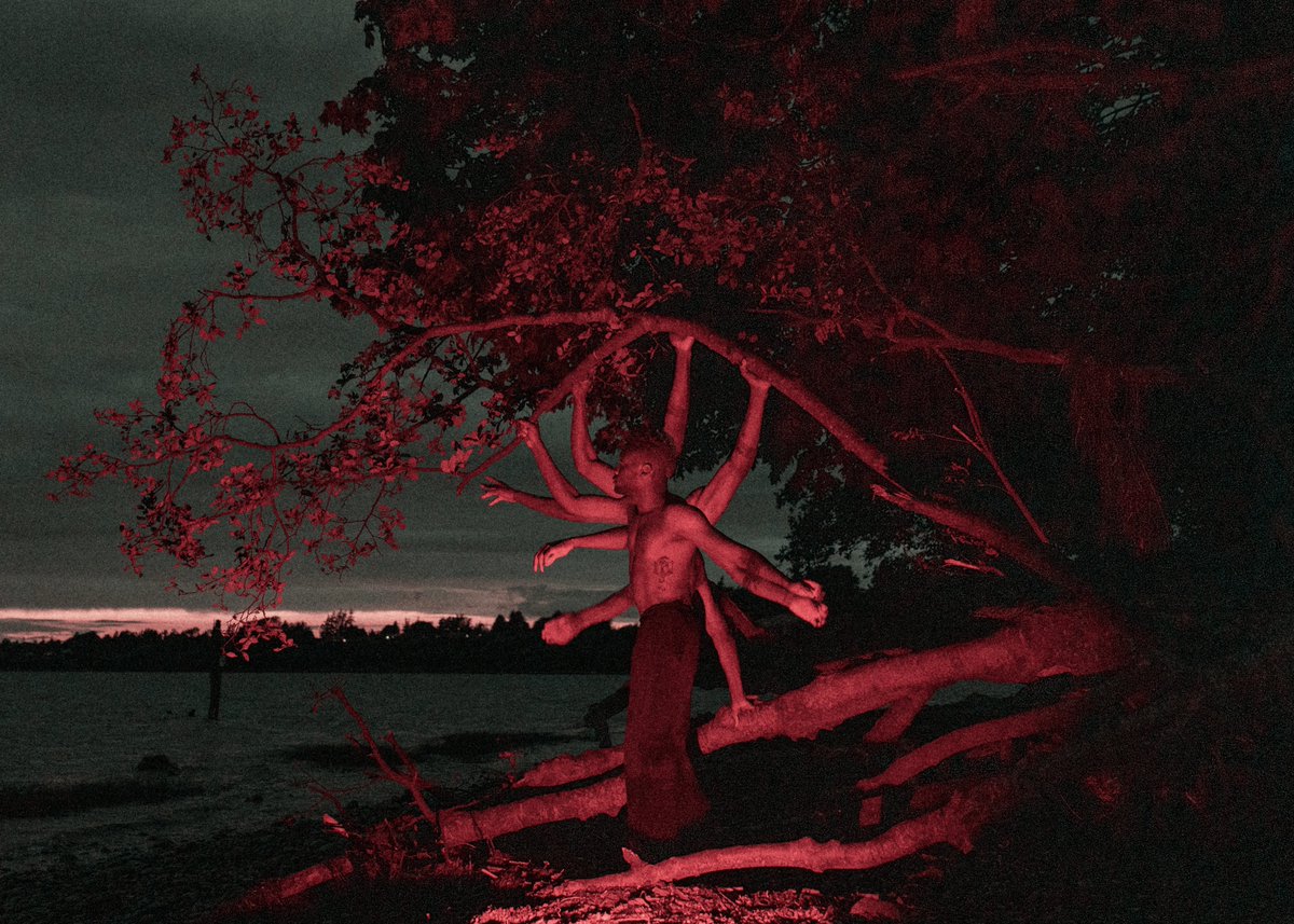 _tyedied's tweet image. Moments before everything changed