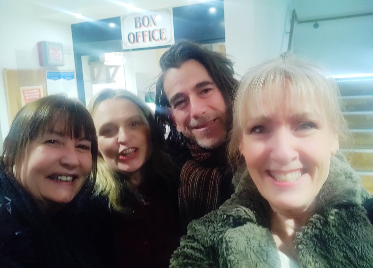 Jeanette Lynes tweet media