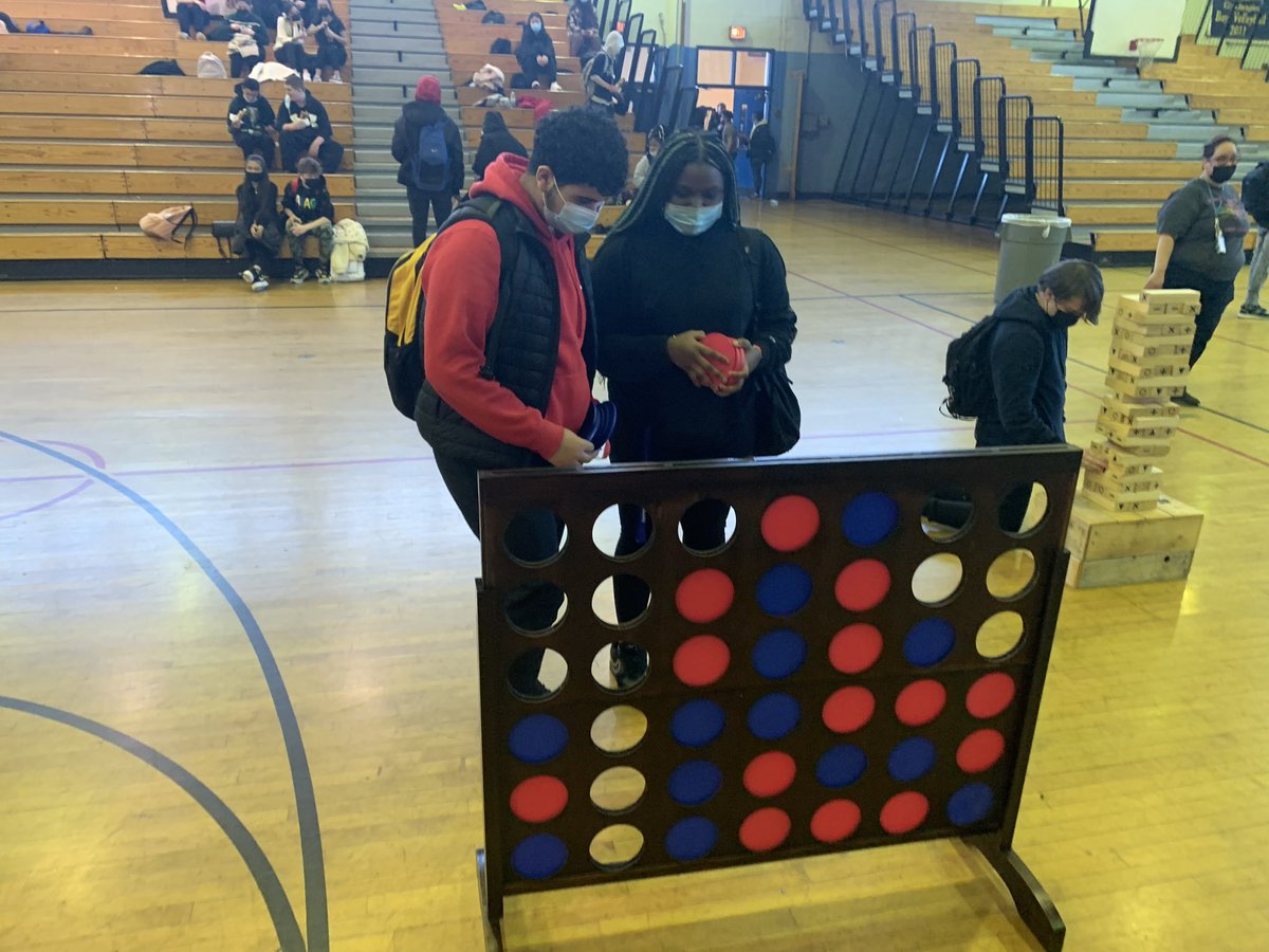 PitsakisClass's tweet photo. Counting down to the big #SuperBowl with a PBIS Super Bowl Event at @GdubEagles today! Students that collected 95 PBIS points from Jan.24 to Feb.4 were invited to have some food, fun, and rewatch the @Eagles win Super Bowl LII! Over 200 students attended!
#GDubMade #GDubStrong https://t.co/rQ158bN4eP