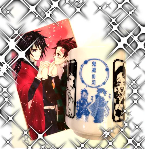 そしてなんと引き出物🍵をこんなぼんくらに女神様がお譲り下さったのです…はあああありがたき幸せ…!!
素敵なイラストまでセットになってて義炭からの結婚報告かな?て一瞬思ってしまったのは内緒です☺️キラキラ幸せそうでサイコー!! 