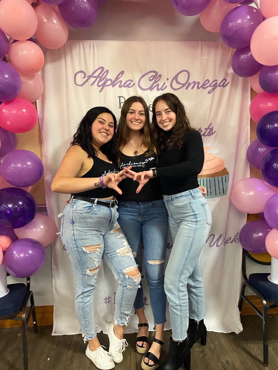 FGCU Alpha Chi Omega tweet media