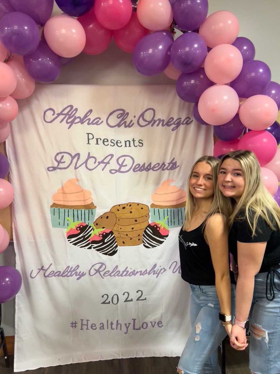 FGCU Alpha Chi Omega tweet media