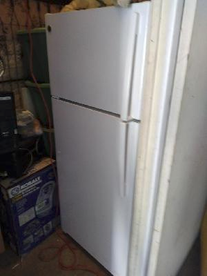 Findit_Ads's tweet photo. General Electric refrigerator
Fullerton, California
Price: $ 400.00

Purchased for $700.00, used three months when put in storage
https://t.co/ekrNvABELw https://t.co/Nre447dGA3