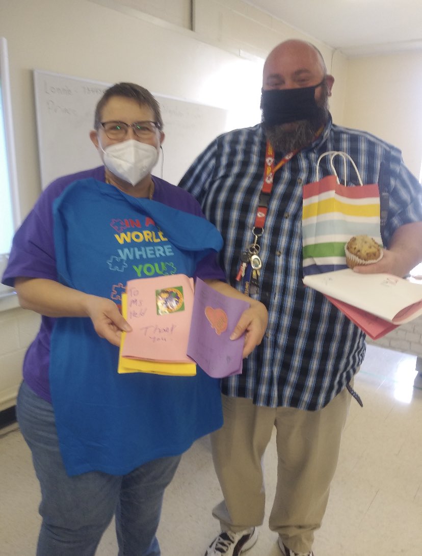 bryant_259's tweet photo. We LOVE our counselors!! @WichitaUSD259 https://t.co/3i6VlteAjb