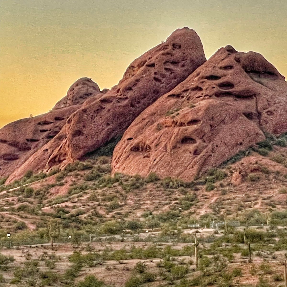 GalsWander's tweet photo. Can your desert do this?

I love #Arizona because it is never the same, even moment by moment.  30 minutes before I snapped this, it was red rock under bright blue skies. Where else can you see such a change of scenery by staying in one place? #WhereGalsWander https://t.co/GRuoDbEg7Q