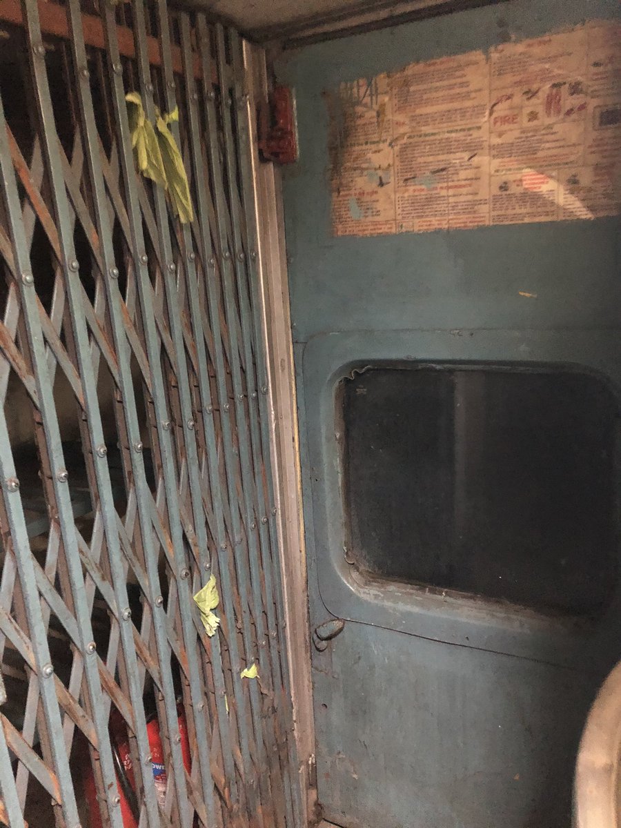utpalkundu77's tweet photo. The #COVID19 era may be ending, but the #IndianRailways still seem to be in ICU for the past 2 yrs. Worst possible COACHES are used and the standards are worse than they were 30 yrs back. Is the coffee brewing for privatisation? https://t.co/5Lm64KcCT6