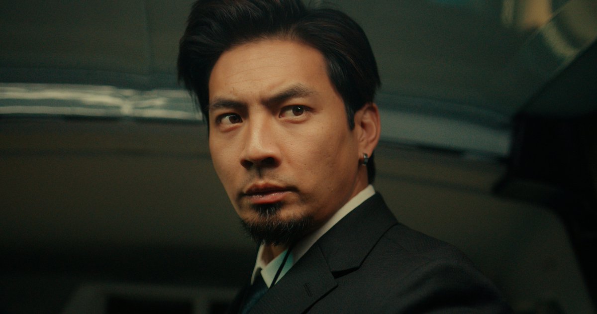 StephenSeanFord's tweet photo. #thealienwareupdate
BTS: Because of the super quick timeline of the shoot it was really important to work with a team of actors who are professional team players.
So naturally the multi-talented dude I chose to lead the cast is none other than @yoshi_sudarso. https://t.co/kxKEtn3qS8