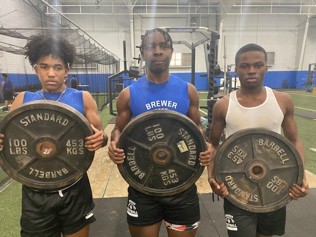 Congratulations to our Brewer Bear Grinders of the week!!! 🏈🐻🏈🐻🏈
