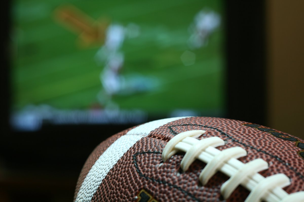 It's officially #SuperBowl weekend! Enjoy the game, and stay safe on the roads. 🏈