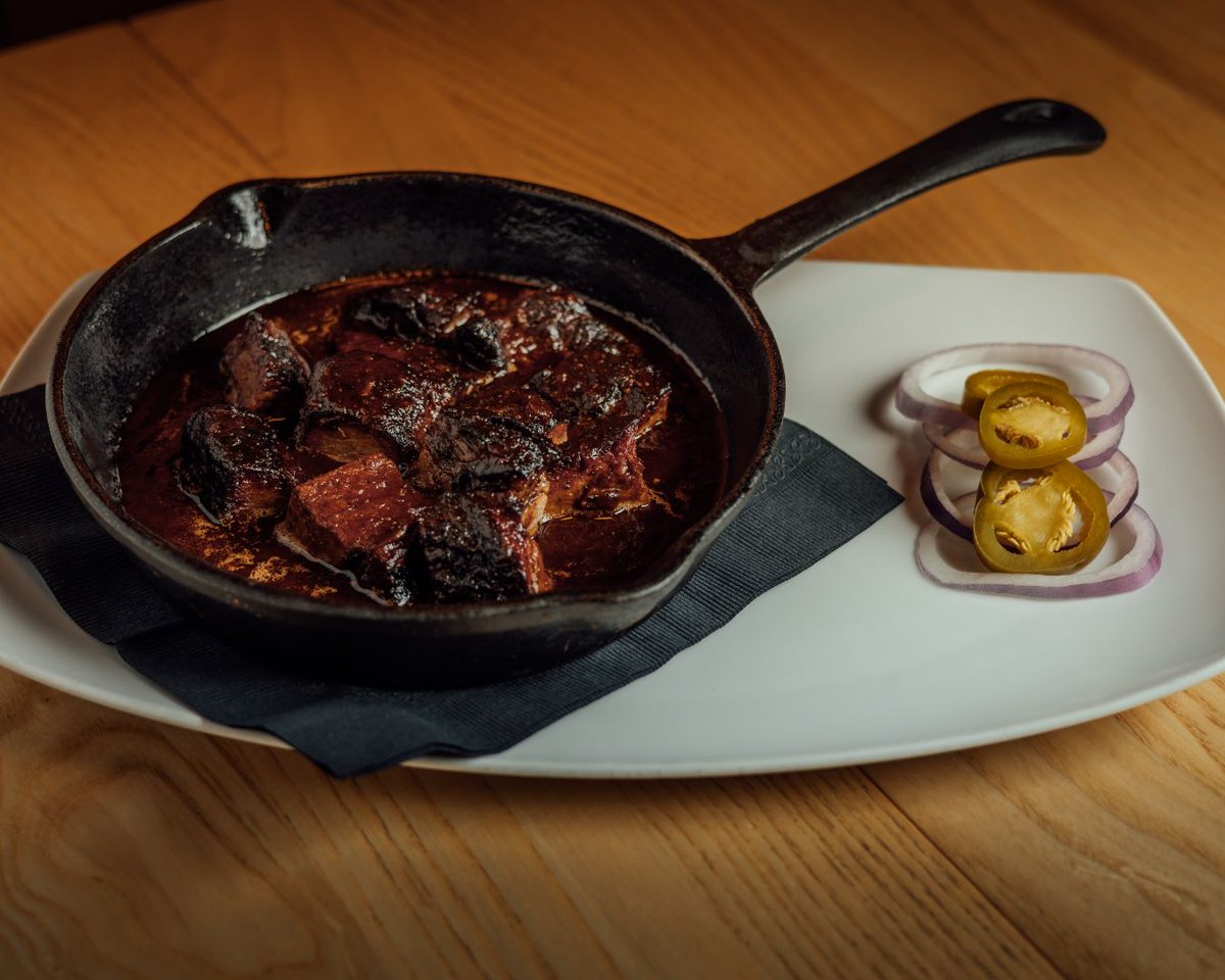 Meat sweats? No, sorry, we don't know what that is. 🍖🤤 All we know is we can't get enough of the burnt ends!