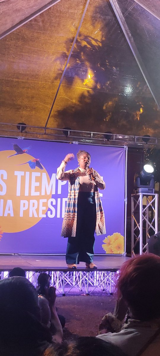 Gihomara3's tweet photo. "Nuestra causa es la vida", eso dice mi Presidenta @FranciaMarquezM 💜💜💜 https://t.co/wNfvdTptHa