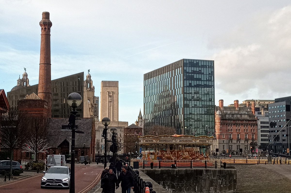 zevonesque's tweet photo. Sometimes there are nice spots to stop for a moment in Liverpool. #DailyDeliveryPhoto https://t.co/DU6P9o0ZzM