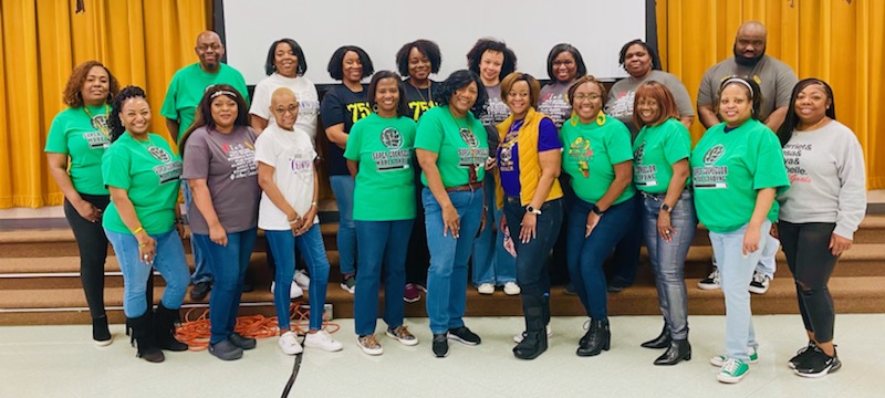 Hawkinsk17's tweet photo. Last day of #NSCW22 and I know #desotocounselors are #bettertogether because we encourage, support, motivate, pray, push & love (#actionverb) each other! We show up daily with our heart 1st. ❤ #SchoolCounselors
@CounselorsDeisd @ASCAtweets @WeAreDBHH https://t.co/vHkkBUDTML