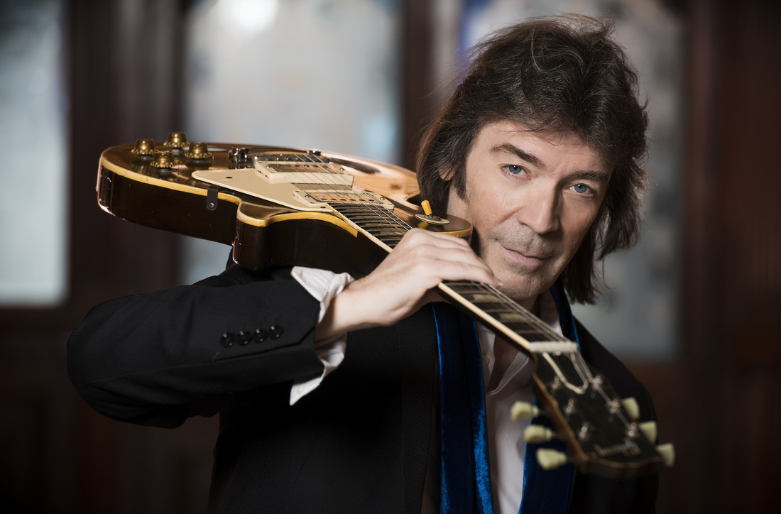 Happy 72 birthday to the legendary guitarist Steve Hackett (Genesis, GTR)! 