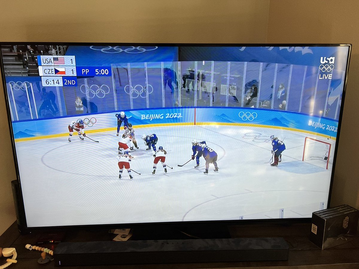 Hatch86Films's tweet photo. US women’s team managed to kill a 5 minute penalty @GoldenKnights #itspossible https://t.co/JIwTX3k5mU
